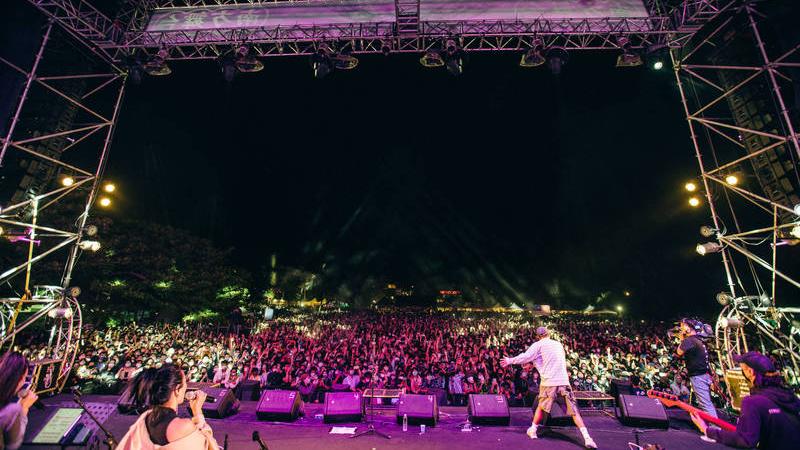 墾丁一連3天舉行「台灣祭」大型音樂會，但因有一名觀眾確診，最後一天活動取消。(台灣祭FB)