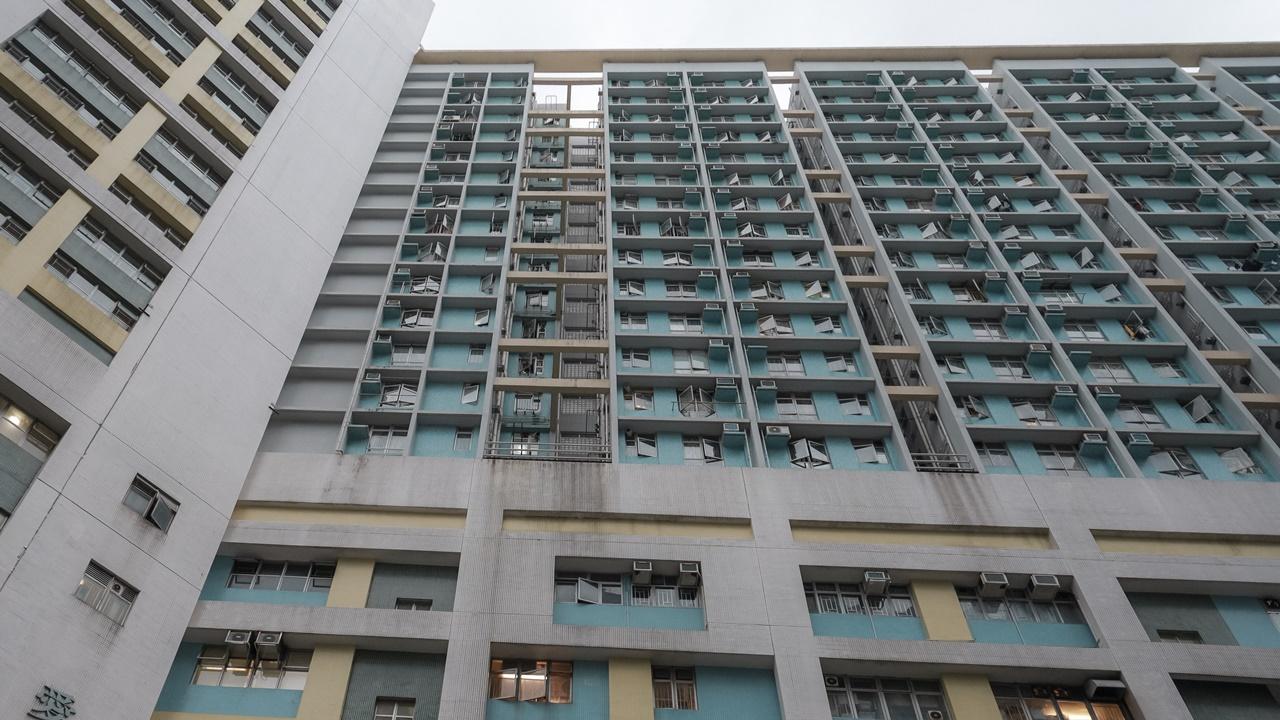 筲箕灣愛東邨女子由高處墮下死亡。(資料圖片)