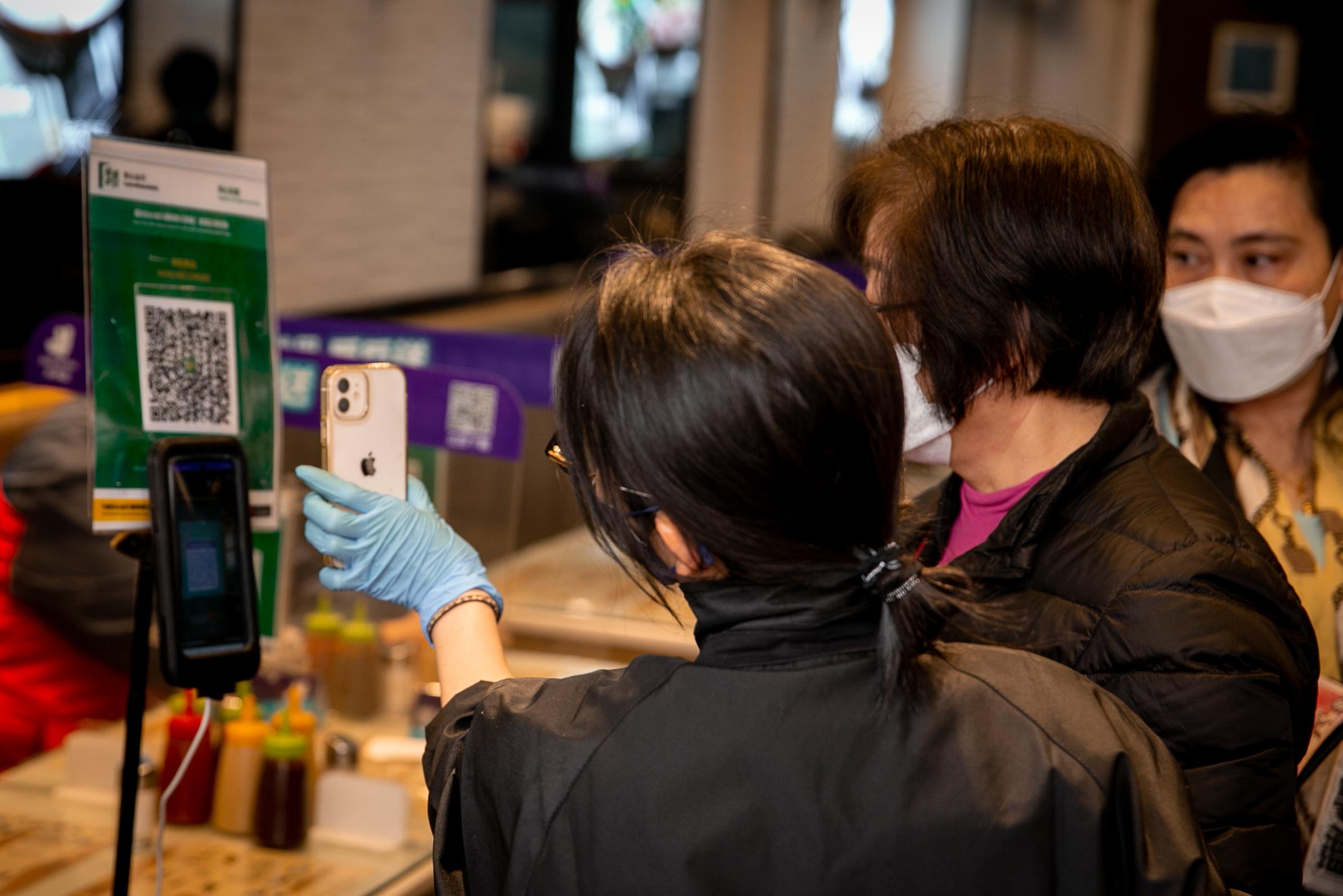 「疫苗通行證」第二階段今日起實施。(資料圖片)