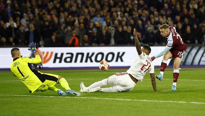 查洛保雲一度為韋斯咸取得領先。(路透社)