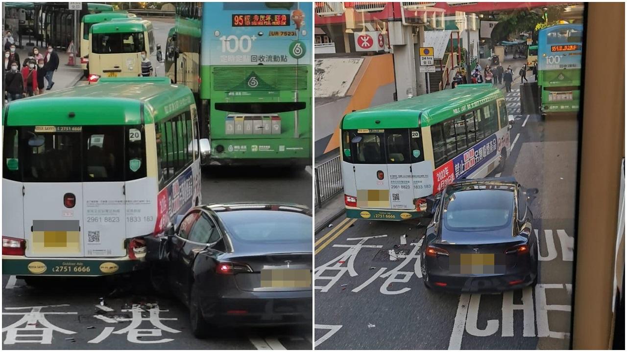 涉事的Tesla撞及前方小巴車尾，再波及前方一輛巴士。(網上圖片)