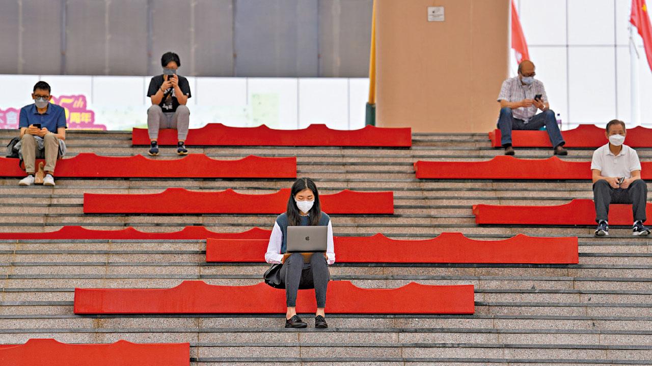 疫情續緩｜3隔離設施公屋月底交還 林鄭料放寬防疫必反彈