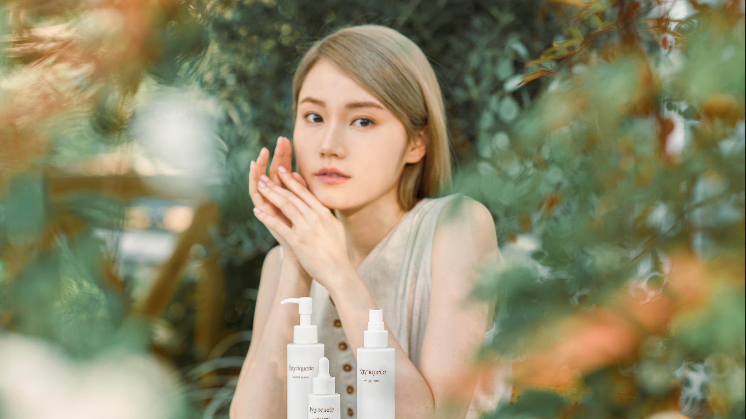 謝安琪睇中陳穎欣清新可愛  邀為護膚品牌拍宣傳短片