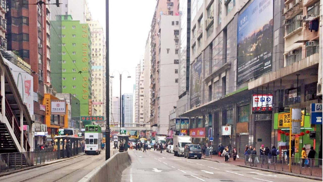 北角女子遭天拿水布掩口鼻　劫走手袋及千元現金