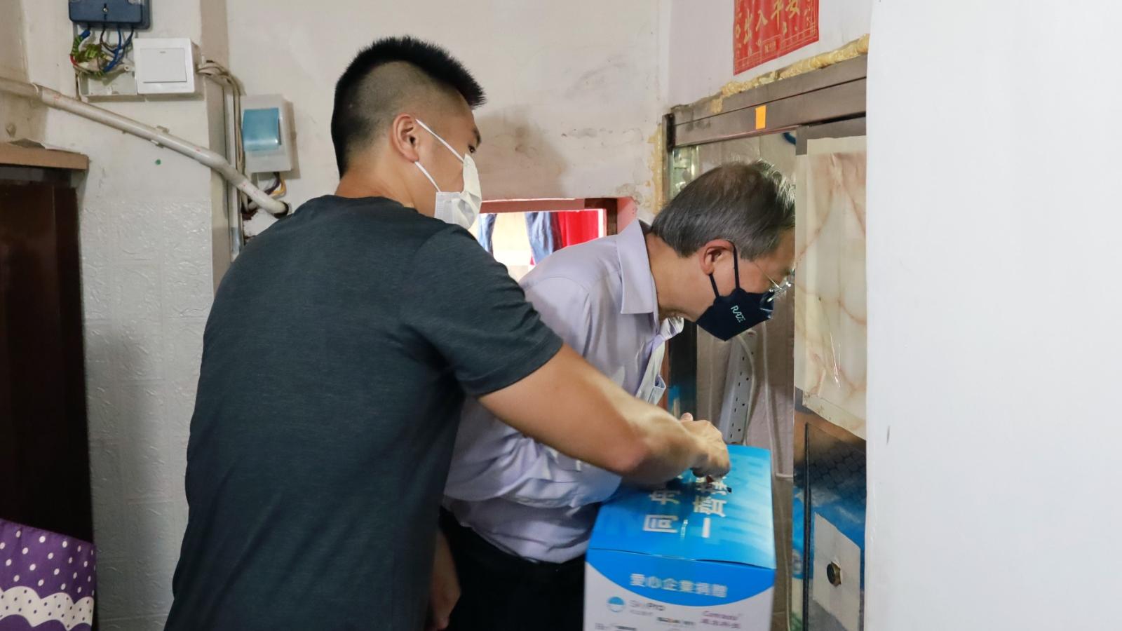 探望了上水區好些劏房