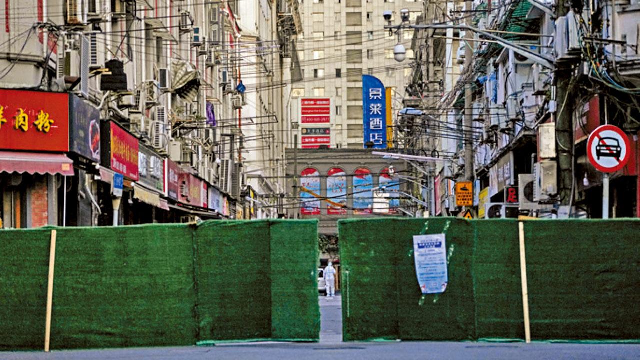 大陸本土新增感染持續回落 台灣單日確診逼近3萬