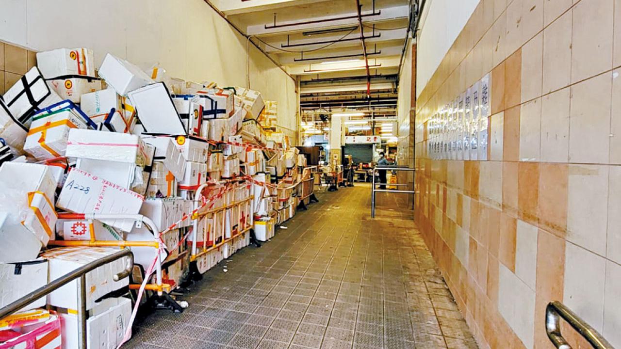 盛菜發泡膠箱滯留本港 黃錦星︰商消毒後運內地重用