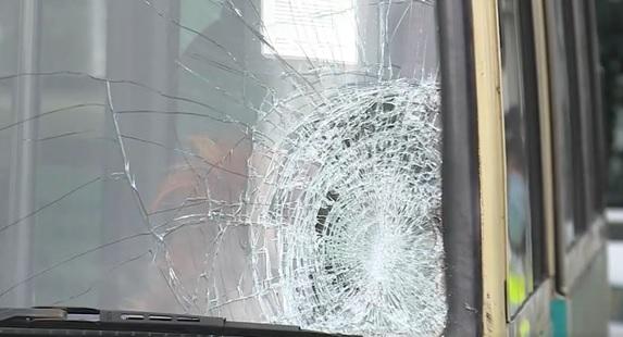 元朗大棠路紅Van撞斃七旬男途人