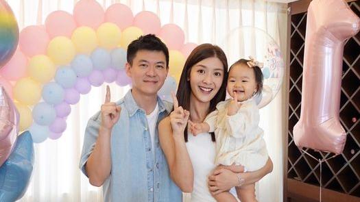 與老公吻賀愛女1歲生日  余香凝：未來還有很多第一次等著我們