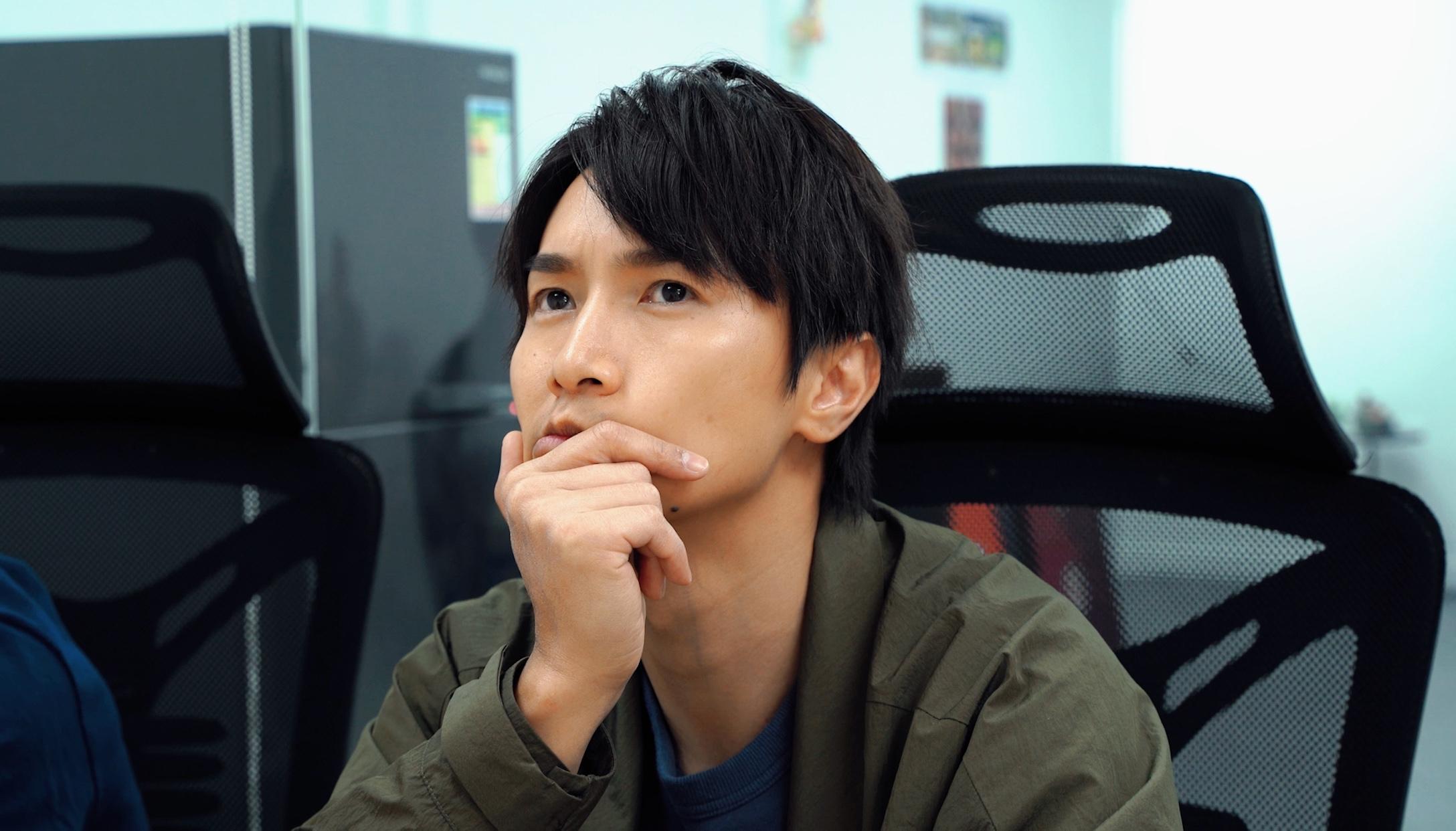 陳柏宇自編自導自演「墮落」短片    玩到除褲谷新歌