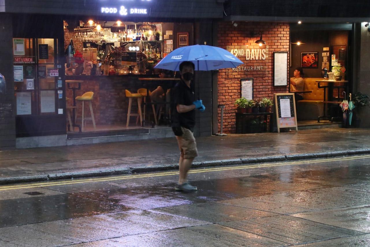 港大醫學院指堅尼地城或現大型感染群組　籲師生勿在該區午膳