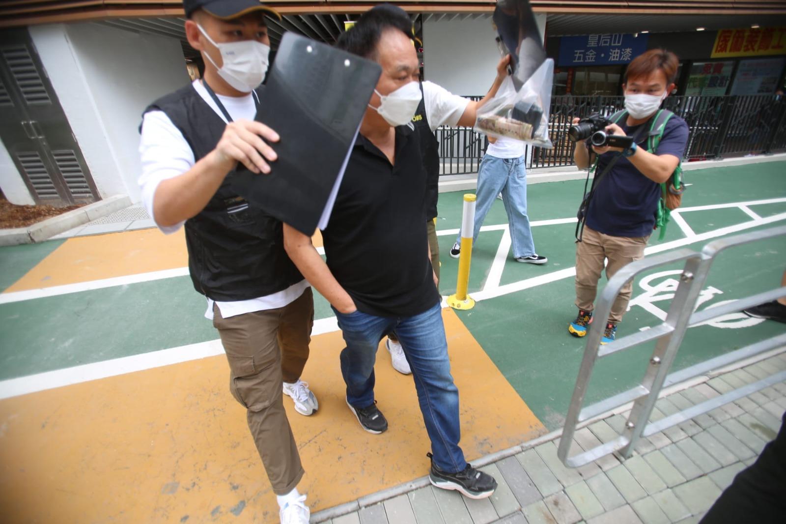 海關拘2裝修工程公司職員  涉擅自展開工程迫顧客支付費用