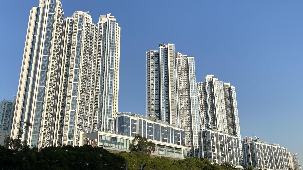 南昌站上蓋匯璽新近錄得3A座中層A室成交，實用面積1,358方呎，以租約價3,985萬元成交，折合實用呎價逼近3萬元，創屋苑二手成交新高。