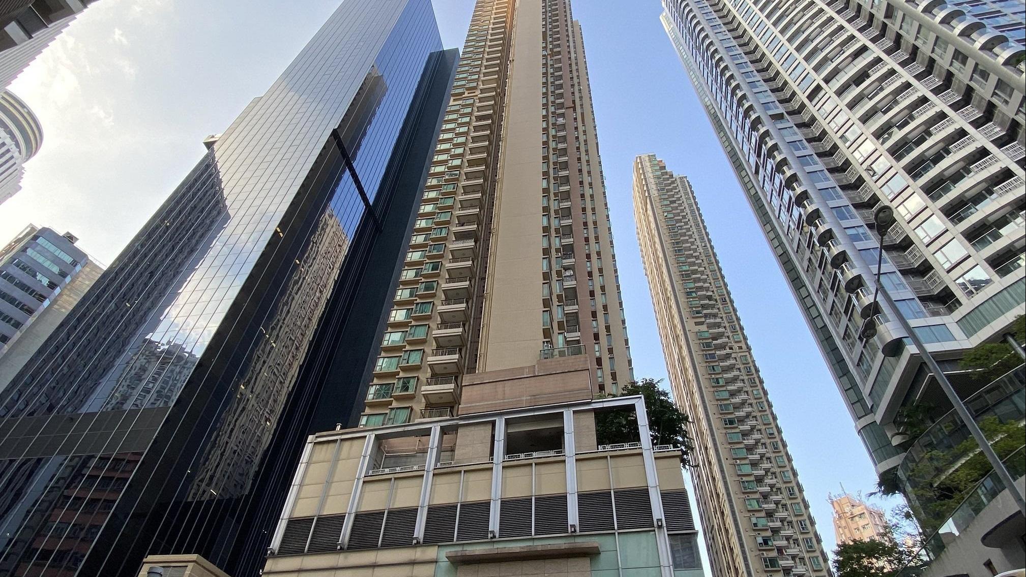 尚翹峰近日錄蝕讓成交，單位為1座高層B室，實用面積478方呎，採兩房間隔，望馬場景，成交價1,180萬元。