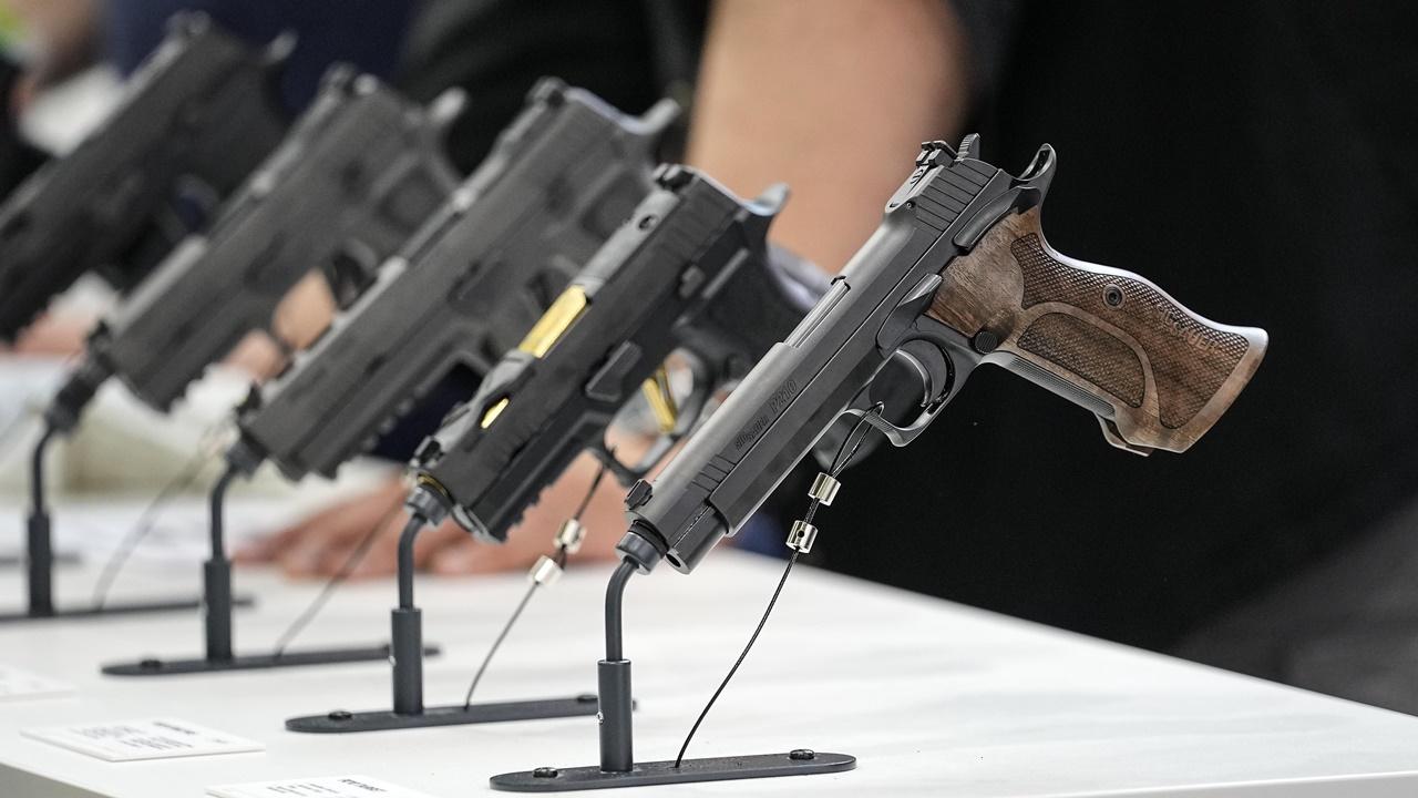 美參院兩黨小組就槍械管制立法框架達期識，拜登：未完全滿足。(AP)