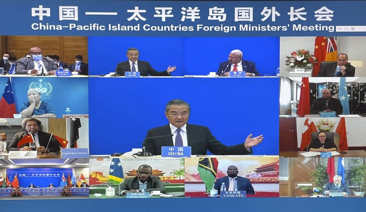 王毅：中國同太平洋島國合作光明磊落。(AP)
