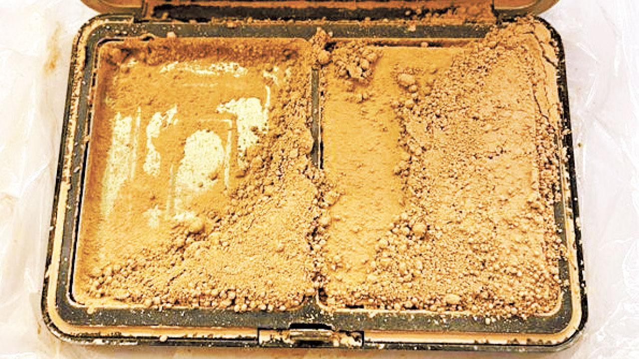 幾十元還原損毀名牌粉餅 內地新興化妝品修復生意旺