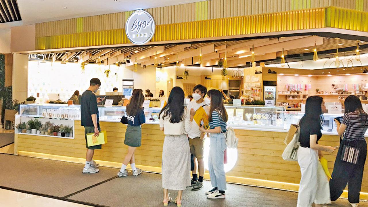 人氣甜品網店實體店「CO:NFECT」初現YOHO MALL！  蛋糕 曲奇 窩夫 即買即享受