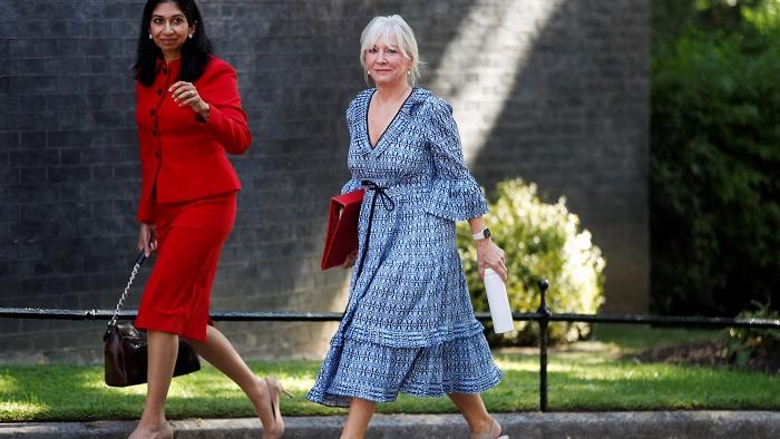 英國文化體育大臣杜慧詩認為，體育協會應禁止跨性別運動員參與女子精英賽事。(路透社)