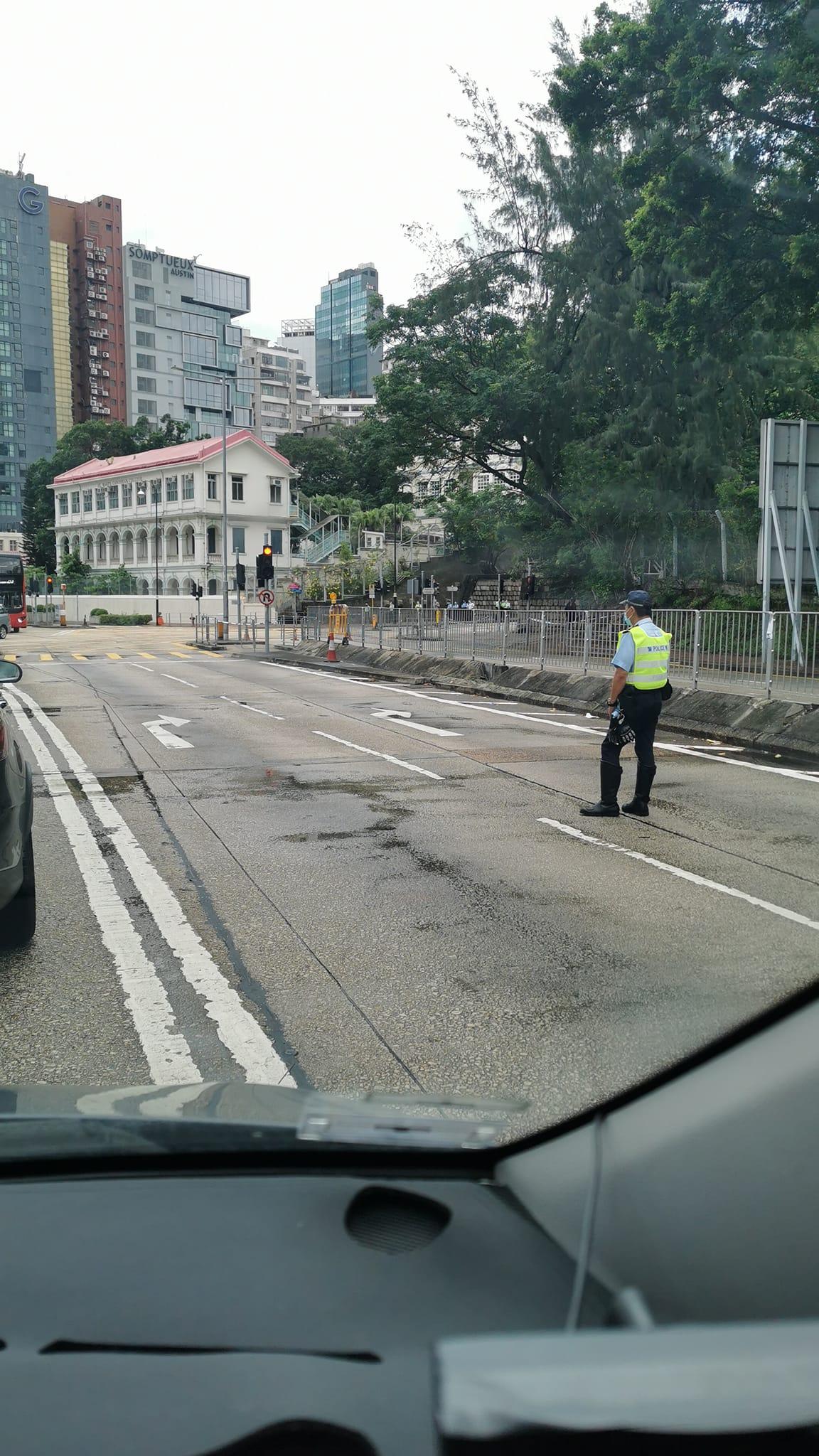 尖沙咀漆咸道南近柯士甸道交界，發現懷疑手榴彈