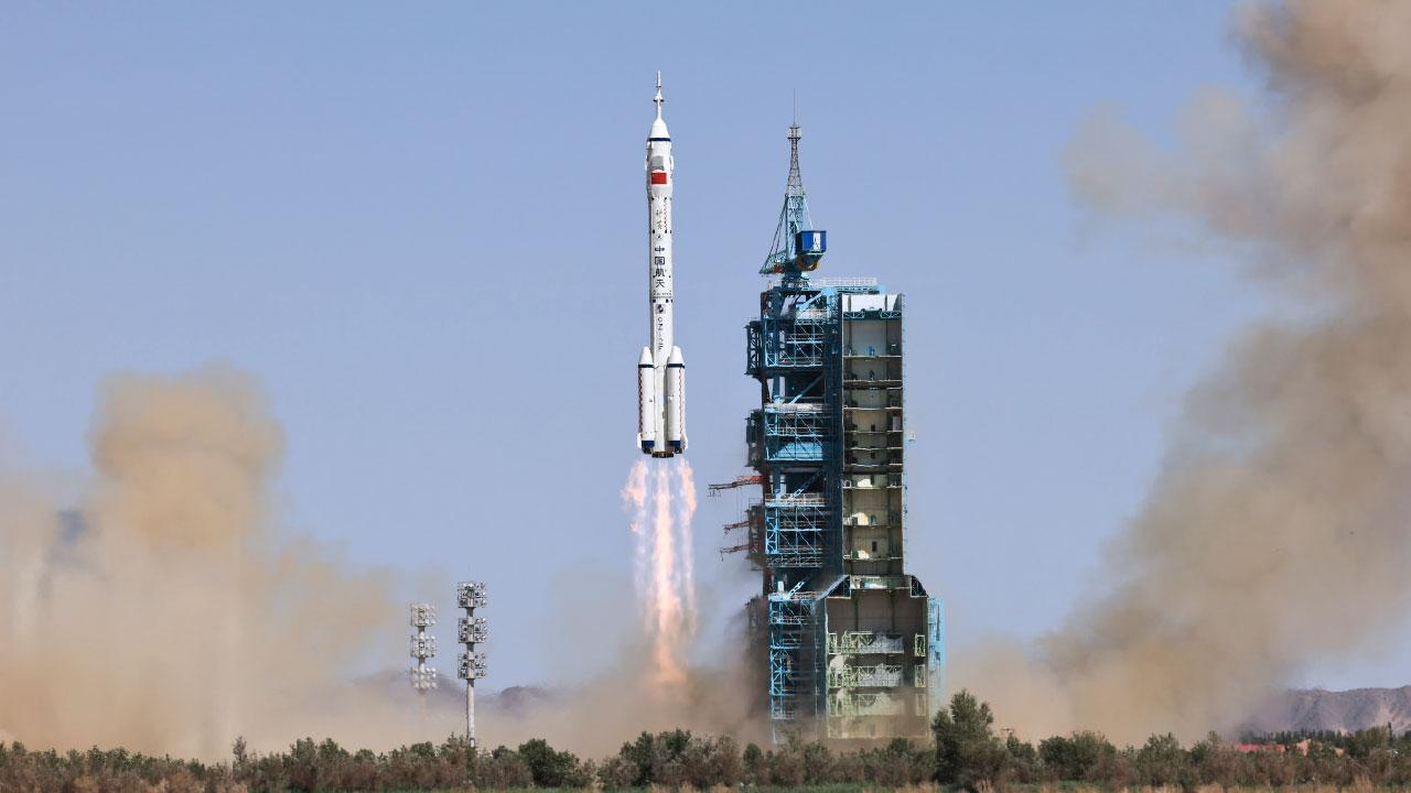 神舟十四號匯合太空站