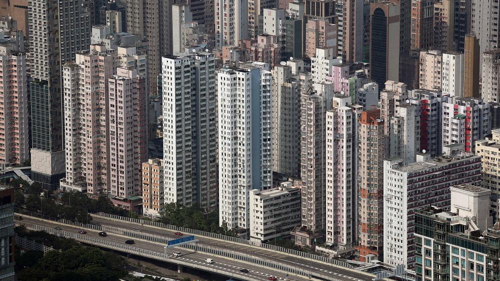 放寬按保帶動換樓潮，價值1,000至1,200萬元二手買賣登記，在本年首5個月錄1,240宗，料全年累錄約有3,000宗。（資料圖片）