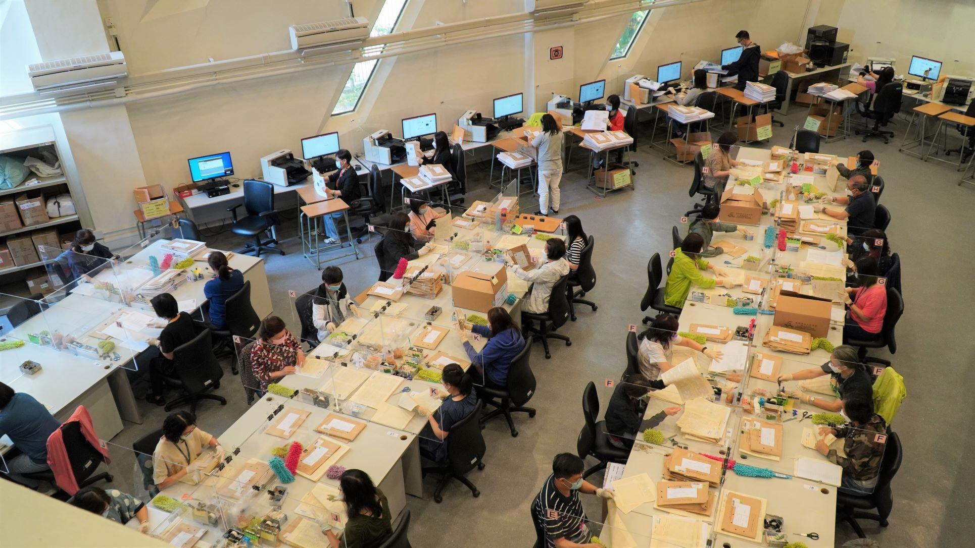 DSE｜考評局網誌指今年有約70萬份答卷  近290份竹篙灣答卷完成「隔離」