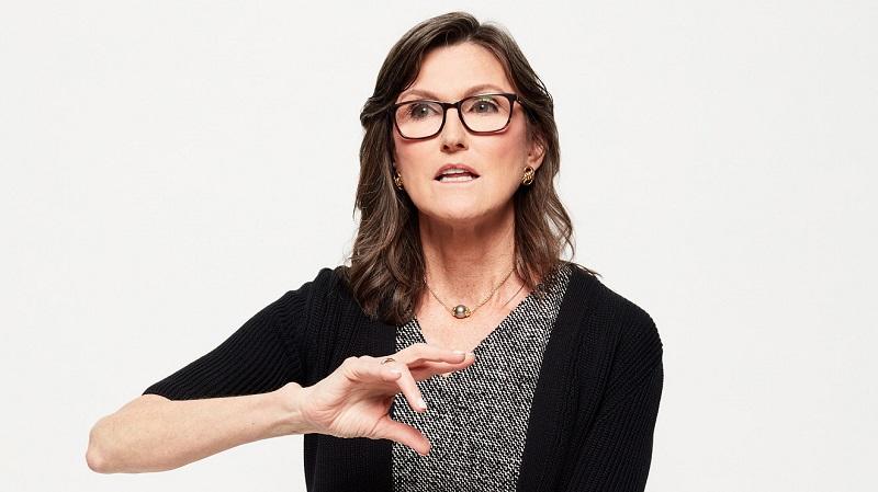 女股神Cathie Wood指美國經濟已進入衰退   認錯估通脹持久性