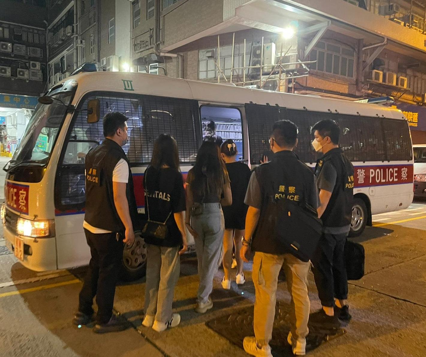 警突擊搜查長沙灣工廈搗無牌酒吧拘8人