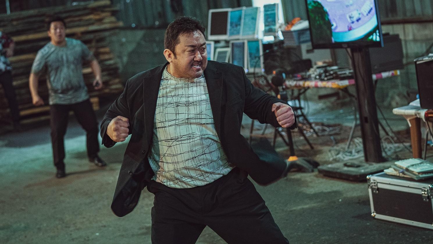 《犯罪都市：極拳執法》馬東石一拳打死人