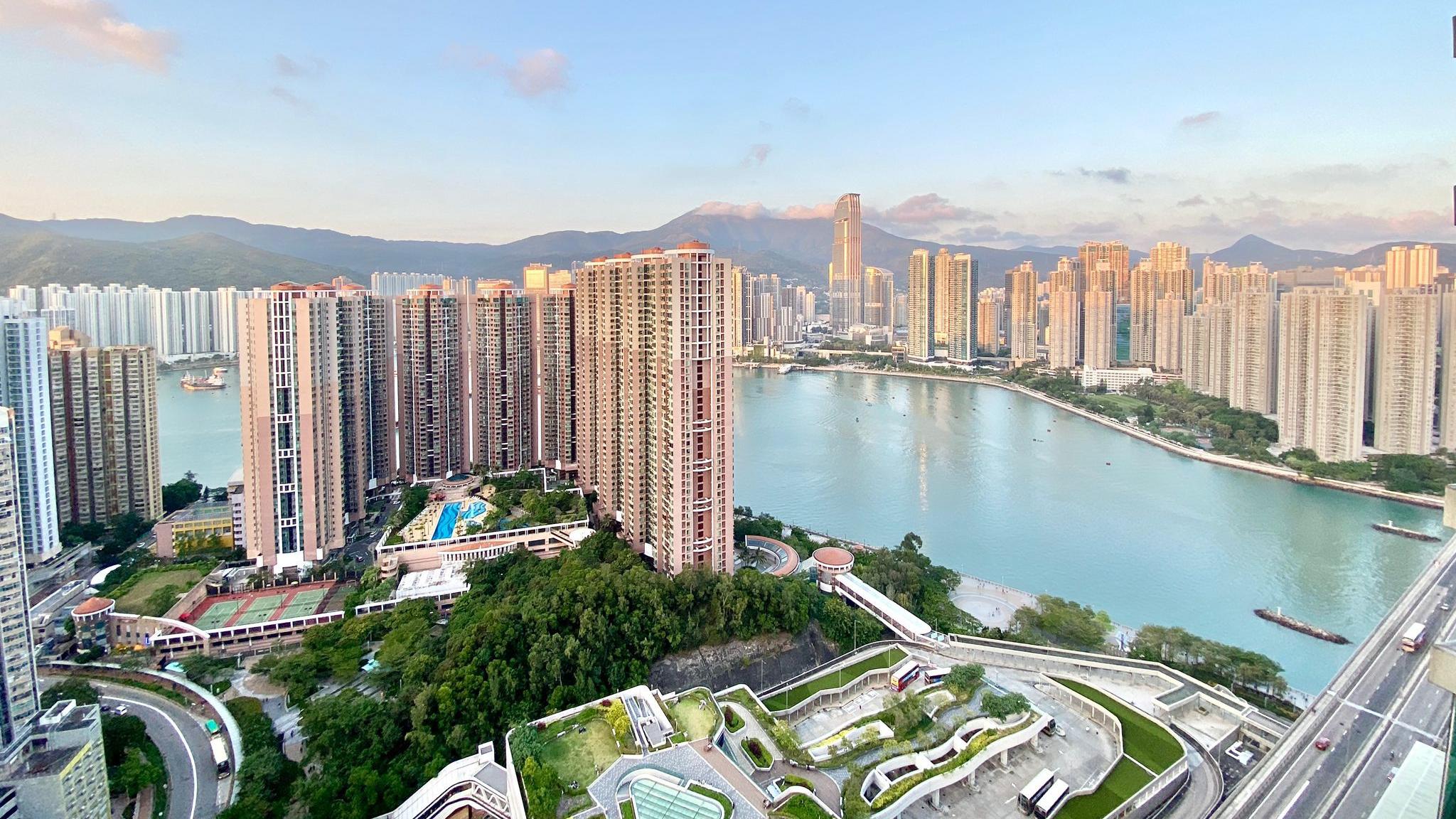 單位望藍巴勒海峽景致，非常開揚吸引。（代理提供之相片）