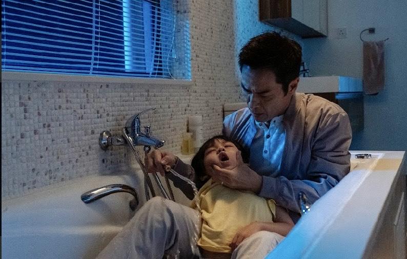  鄭嘉穎新戲向5歲小朋友灌水 坦言唔想兩個囝囝入行