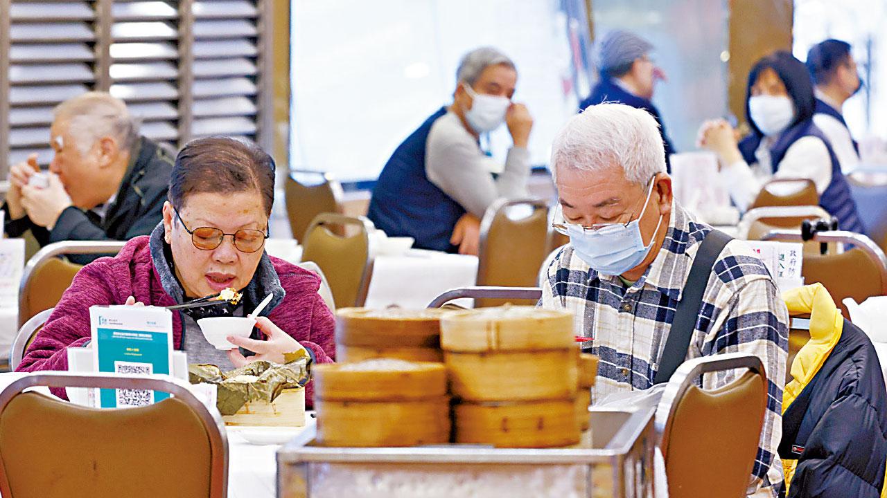 蝦肉燒賣鈉含量最高 食安中心建議點心醬料分開上