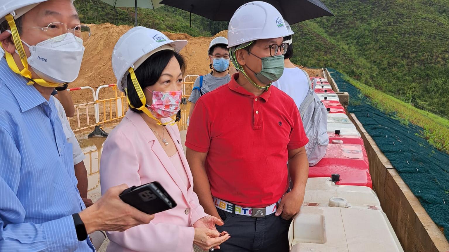 新民黨參觀羅湖沙嶺超級殯葬城地盤