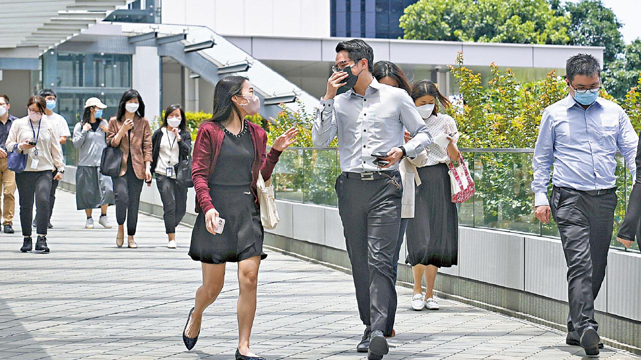 公務員劃一加薪2.5% 公僕工會表失望