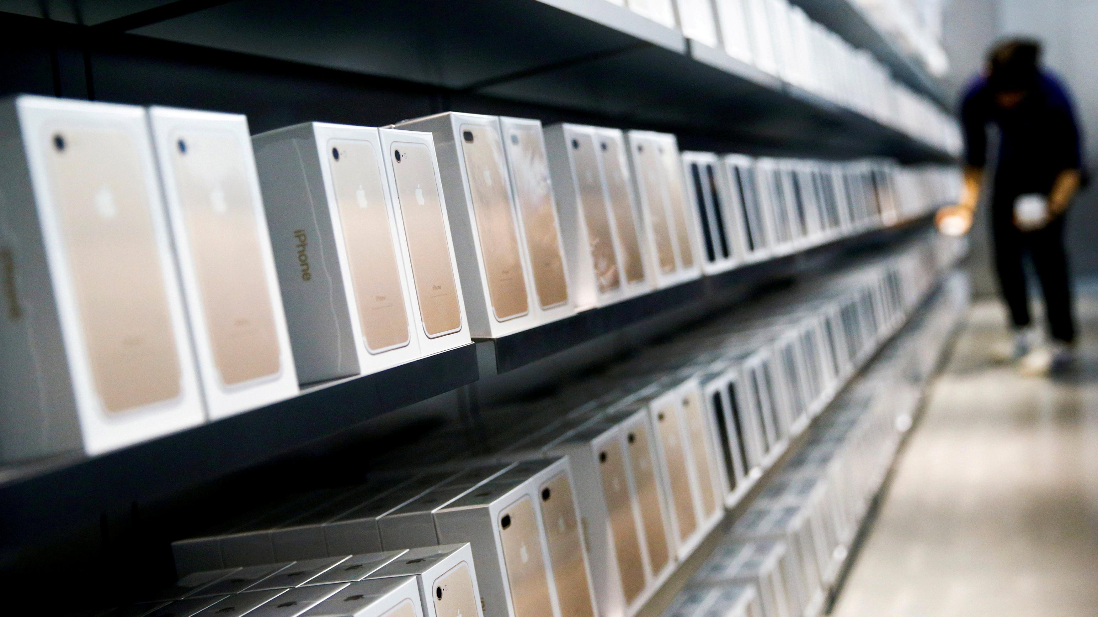 IDC：首季全球智手機出貨量跌8.9%   五大手機商中僅iPhone有增長