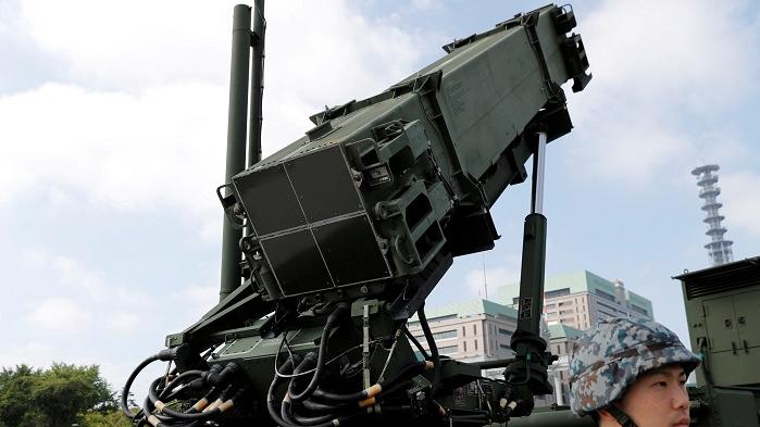 日本防衛白皮書，首次列明要具備反擊敵軍基地能力。(路透社)