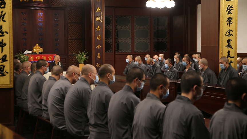 杭州靈隱召開僧眾大會，強調要從玄奘寺供奉日軍戰犯事件中吸取教訓，全面從嚴治教。(互聯網)