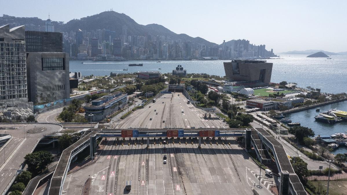 政府將於2023年收回西隧專營權。(資料圖片)