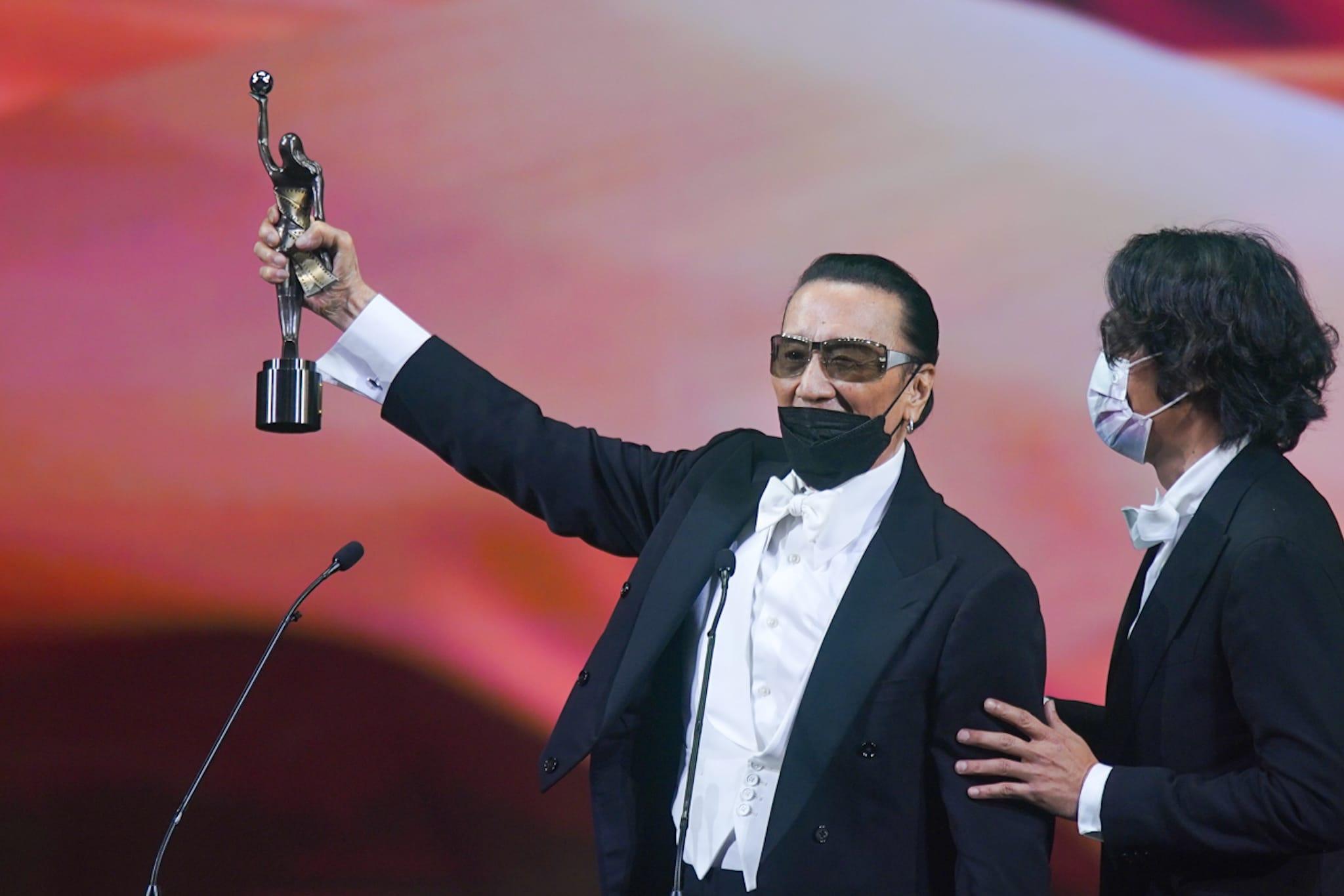 金像獎2022｜謝賢從影過半世紀 憑《殺出個黃昏》奪影帝