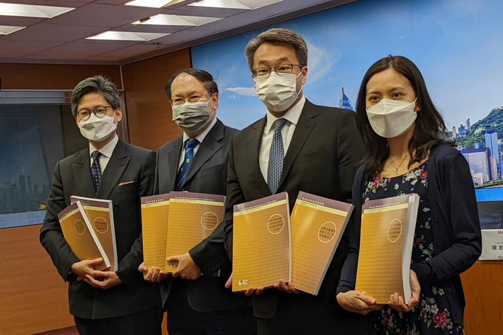 法律改革委員會建議針對5類涉及電腦網絡罪行制訂全新特定法例。（羅庸軒攝）