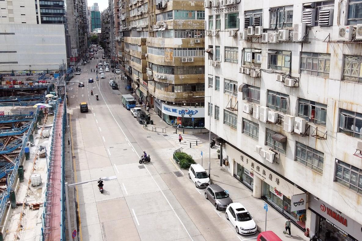 涉事無牌酒吧位於慕拉士大馬路。(資料圖片／澳門土地工務運輸局)