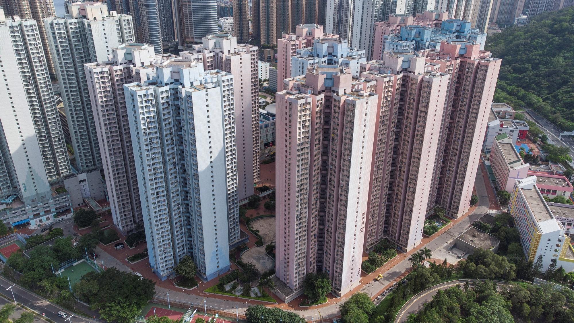 綠表客以348萬元購入廣明苑廣寧閣低層12室，實用面積539方呎，平均呎價6,456元，呎價貼近6年前低位。