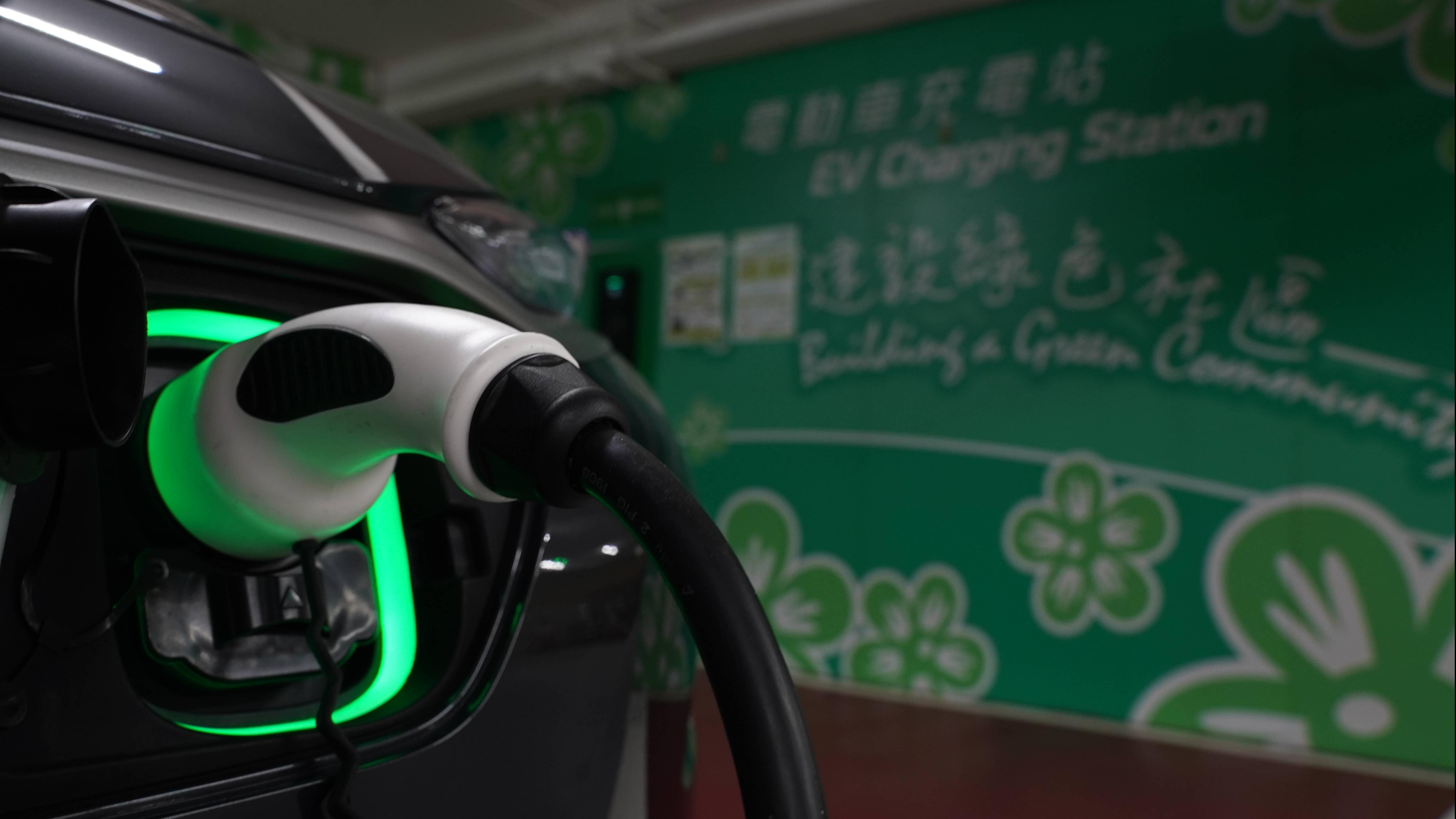 調查：逾7成汽油車車主願意轉用電動車