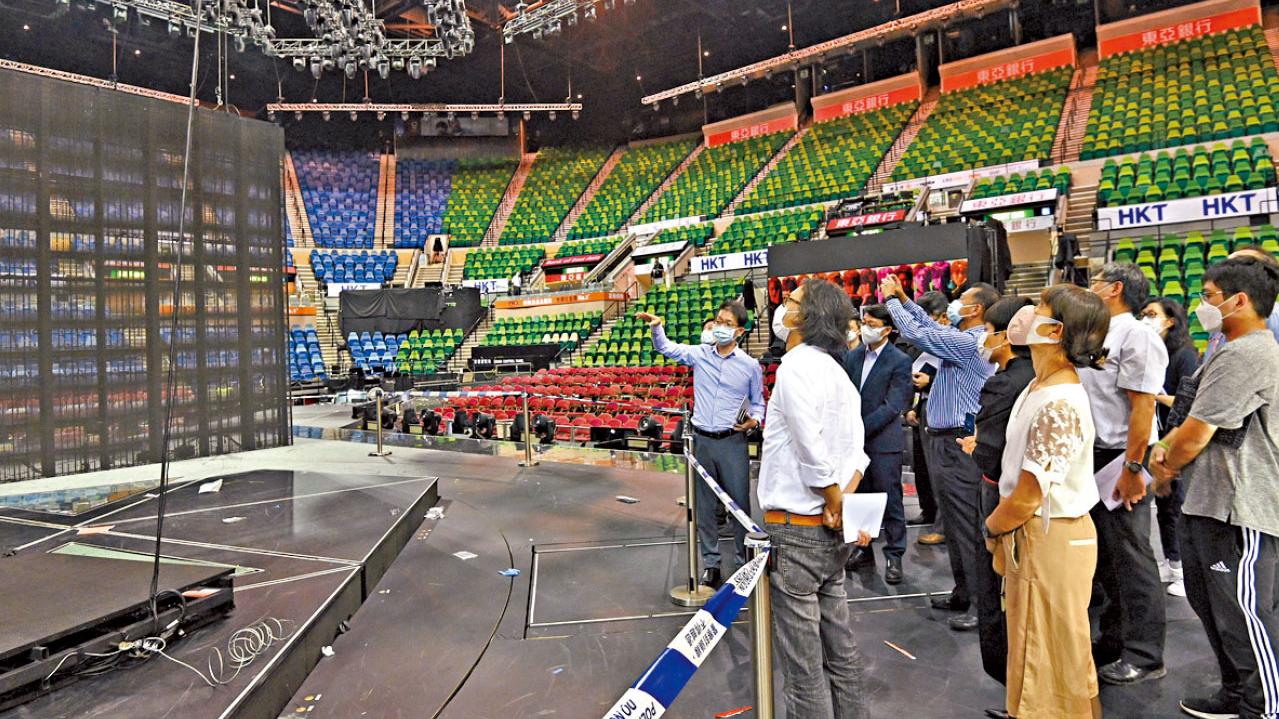 MIRROR演唱會意外 將調查螺絲斷裂原因 螢幕重量或500公斤寫成500磅