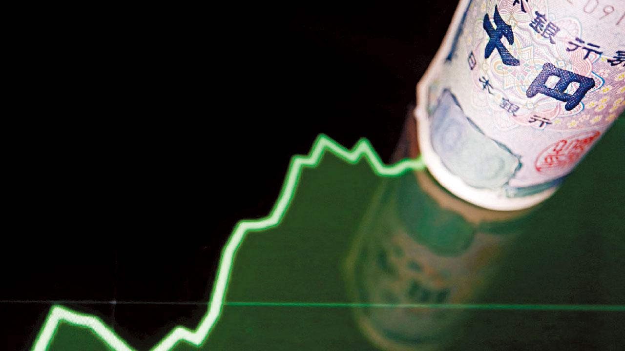 提防回吐｜台海緊張 恐慌指數飆 資金避險 日圓彈6%越6算