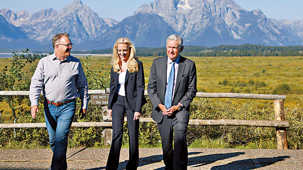 鮑威爾令股市幣市大跌的演說