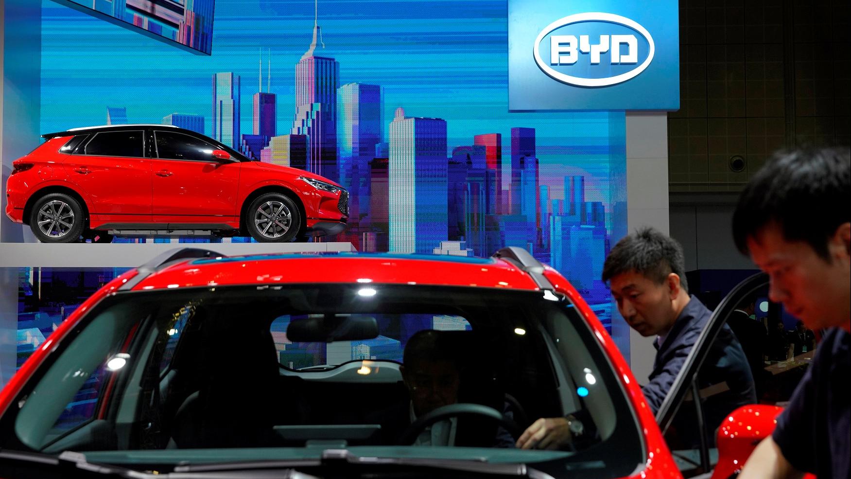 藍籌放榜｜比亞迪中期多賺2.1倍 不派息