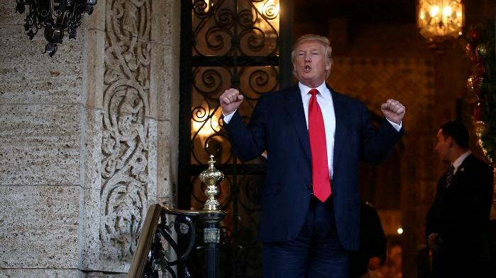 美國聯邦調查局在特朗普海湖莊園帶走多份「機密」文件。(路透社)