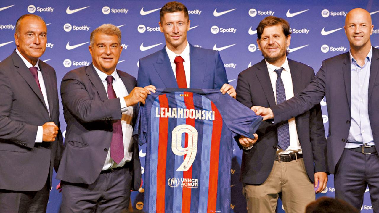 巴塞的落難工資結構